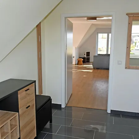 Nyaraló Super Mit Seeblick Und 3 Balkonen