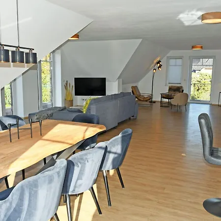 Nyaraló Super Mit Seeblick Und 3 Balkonen *